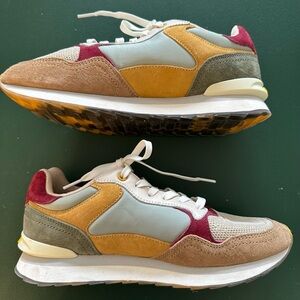 Hoff Madrid Spain Euro stylish Suede Sneakers new no box 37,5 
Anthropologie